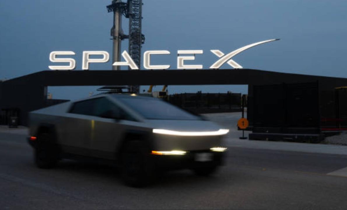 Why SpaceX (SPCX) Stock Is Sinking Below IPO Price
